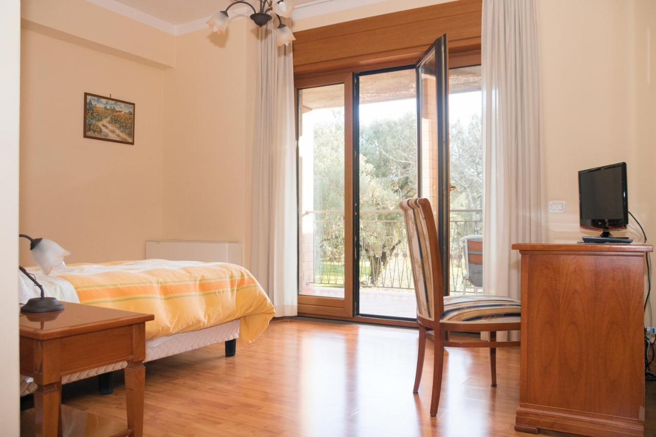 Ruggiero Park Hotel 발로 델라 루카니아 외부 사진